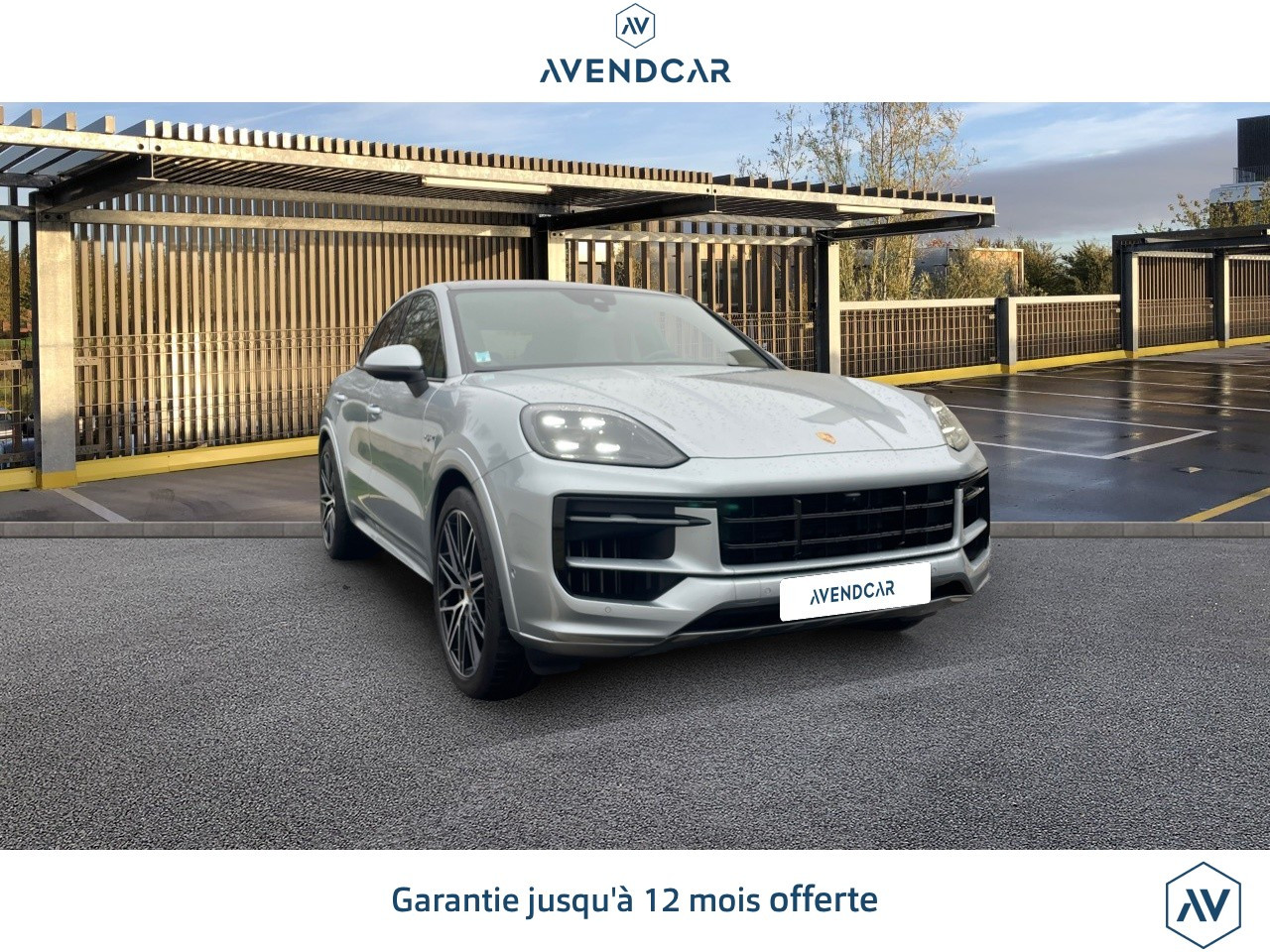 
                                                Voiture
                                                 Porsche Cayenne Coupé E-Hybrid 470 cv