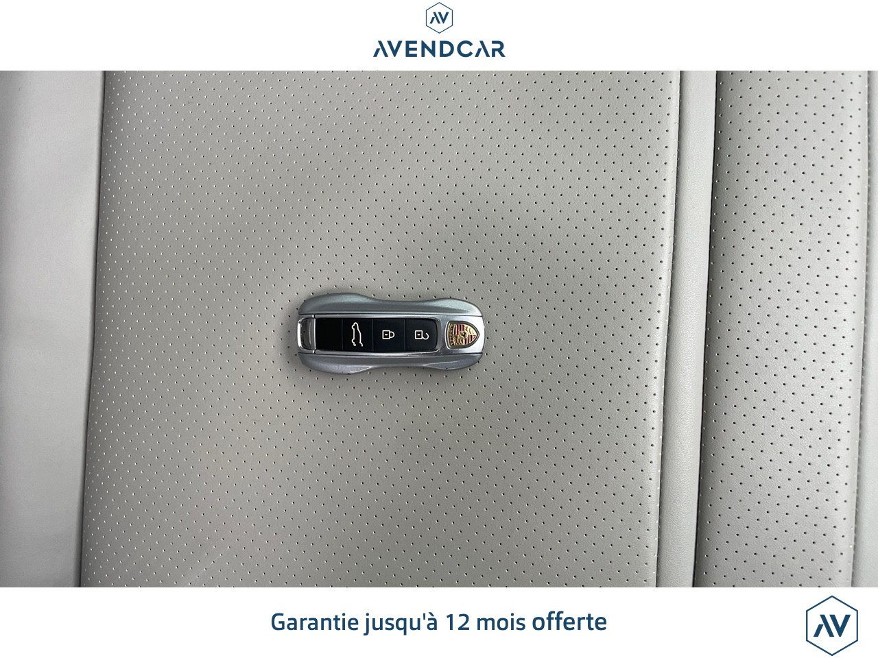 
                                                Voiture
                                                 Porsche Cayenne Coupé E-Hybrid 470 cv