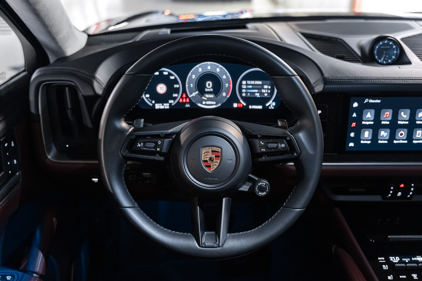 
                                                Voiture
                                                 Porsche Cayenne (III.II) Coupe E-Hybrid V6 3.0 470