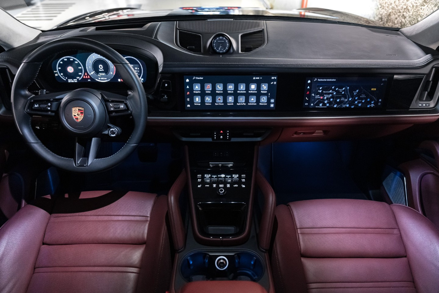 
                                                Voiture
                                                 Porsche Cayenne (III.II) Coupe E-Hybrid V6 3.0 470