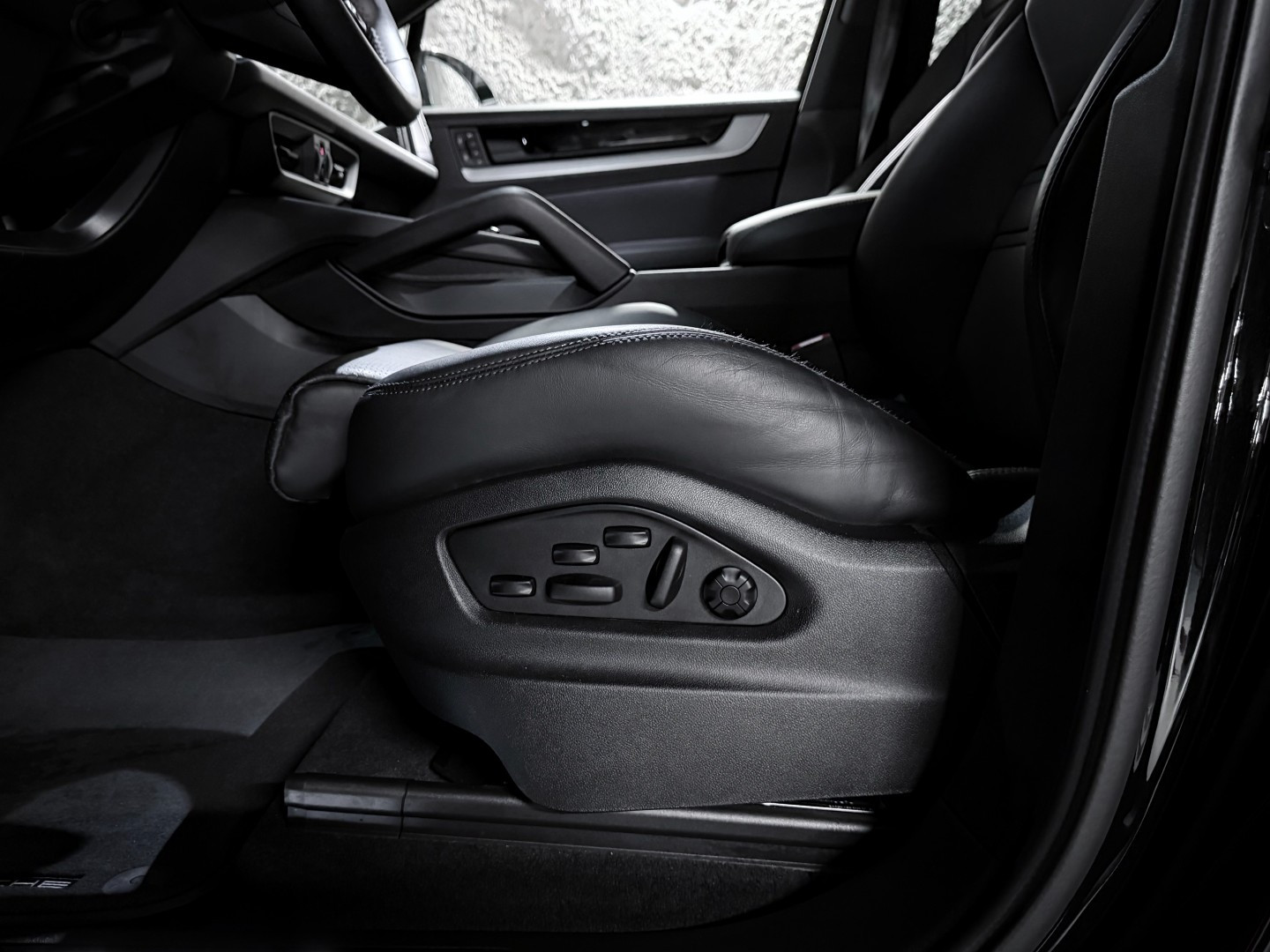 
                                                Voiture
                                                 Porsche Cayenne (III.II) Coupe S E-Hybrid