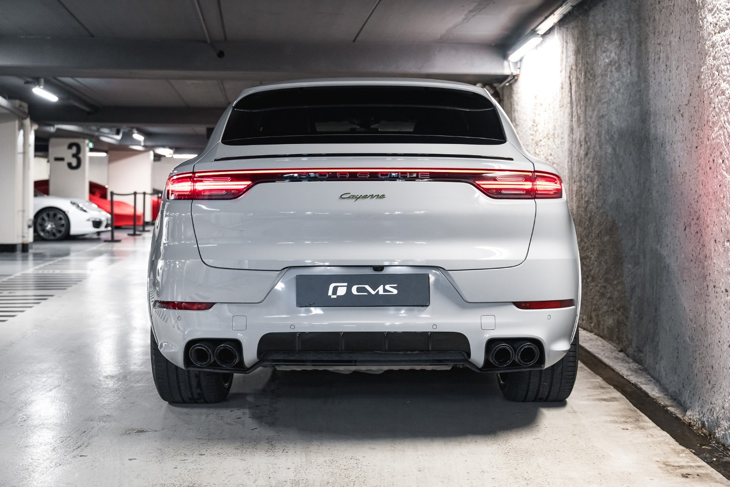 
                                                Voiture
                                                 Porsche Cayenne (III) V6 E-Hybrid Platinum Edition