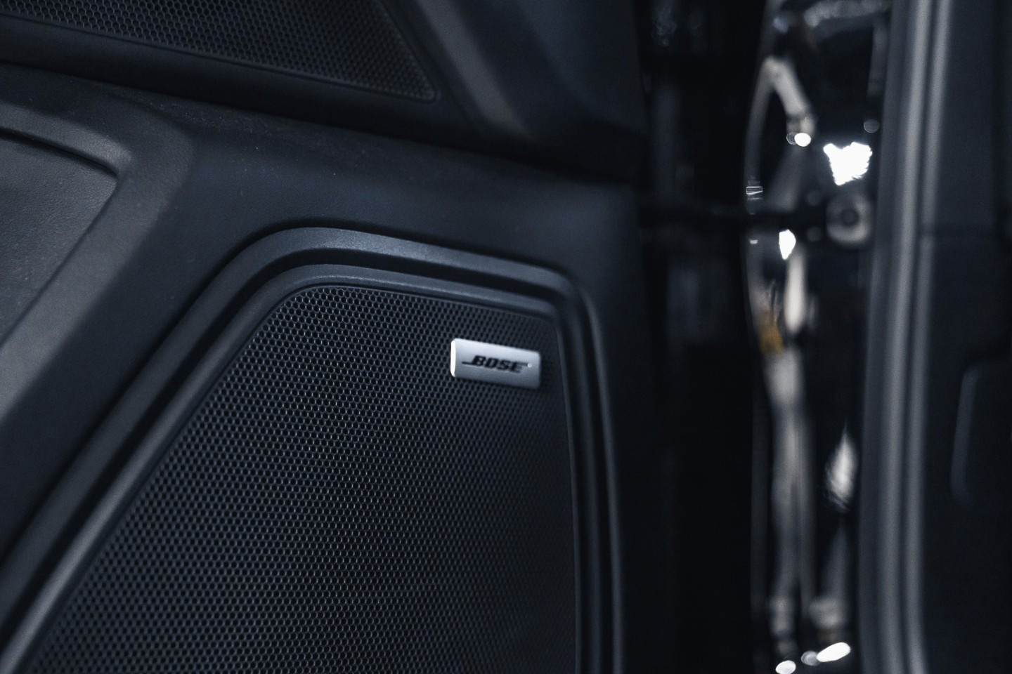 
                                                Voiture
                                                 Porsche Macan (I.II) Turbo V6 2.9 440