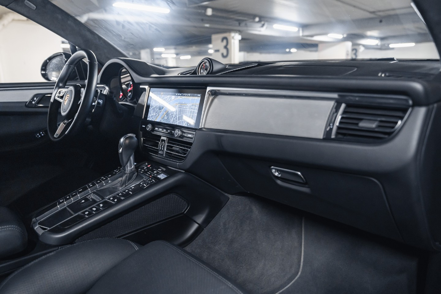 
                                                Voiture
                                                 Porsche Macan (I.II) Turbo V6 2.9 440