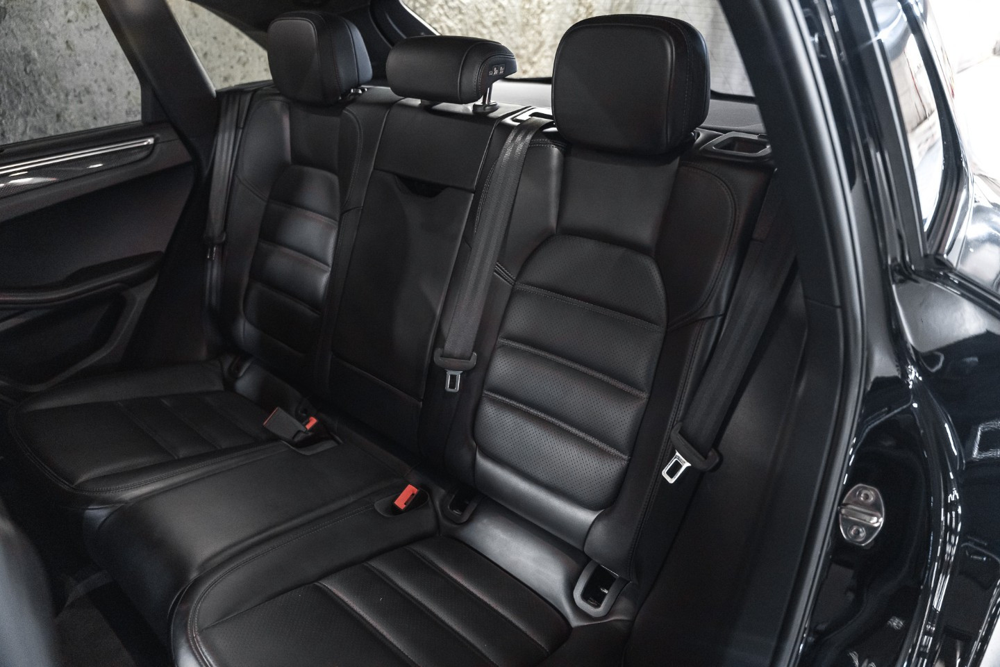 
                                                Voiture
                                                 Porsche Macan Turbo V6 3.6 400