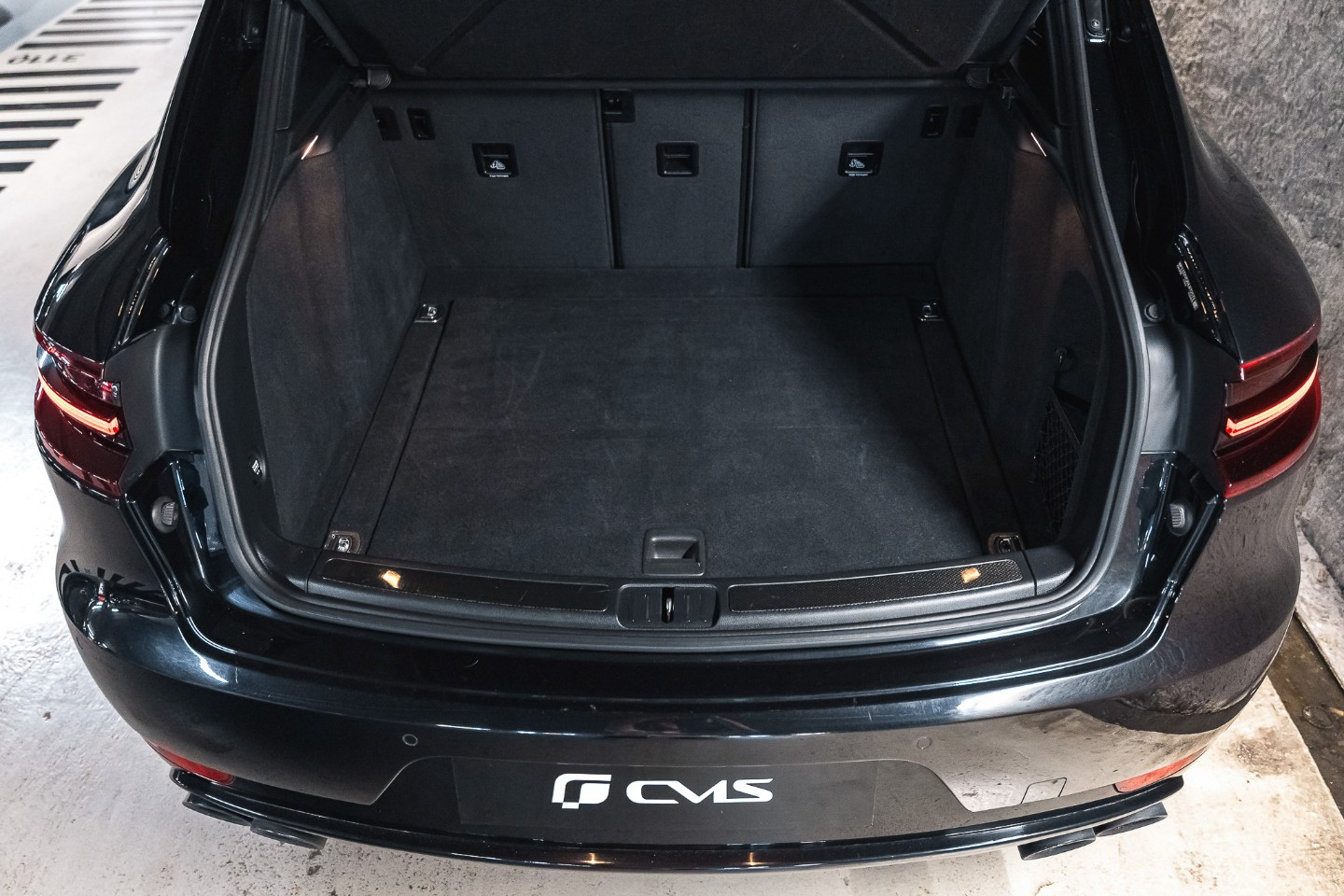 
                                                Voiture
                                                 Porsche Macan Turbo V6 3.6 400