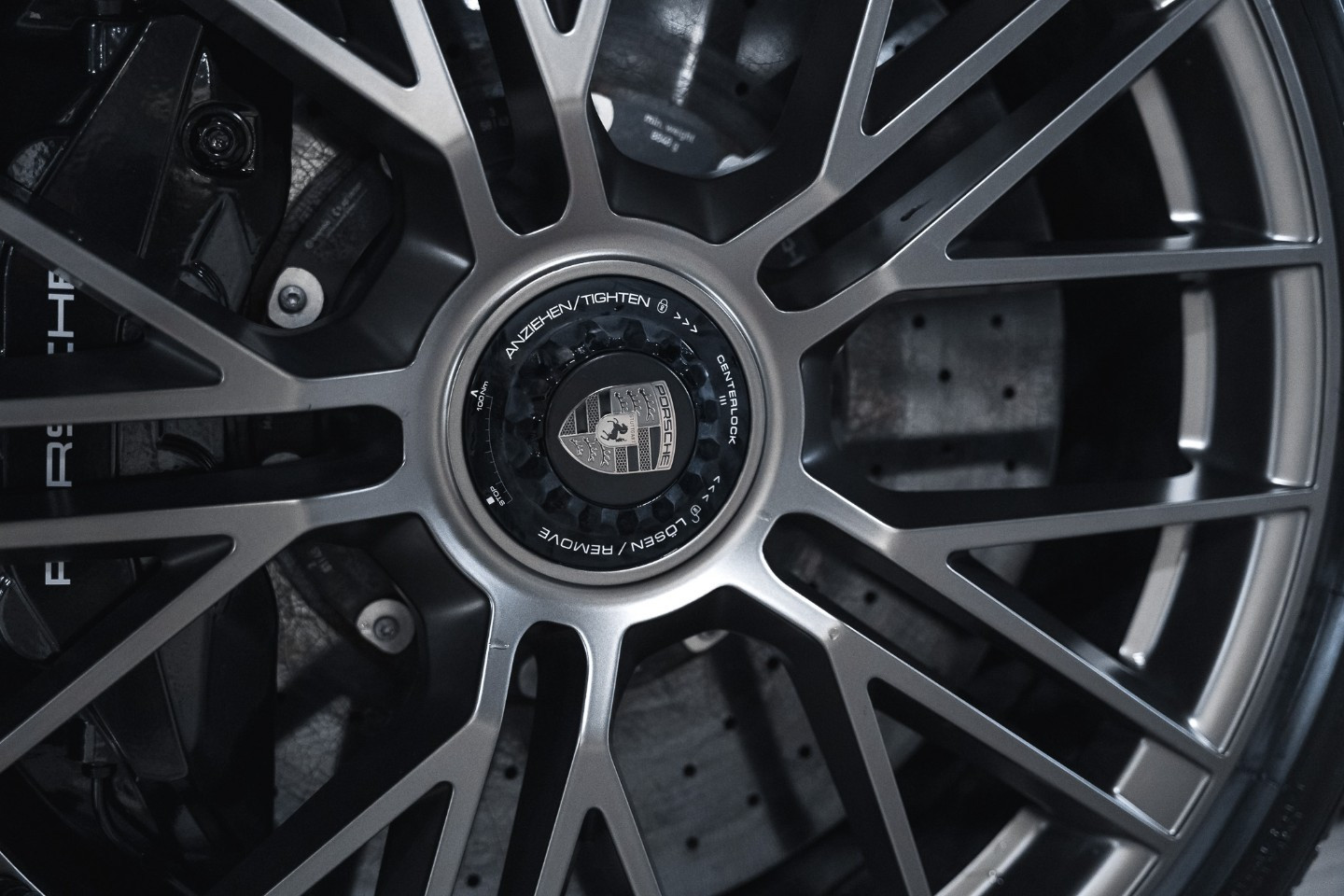 
                                                Voiture
                                                 Porsche Panamera (III.I) Turbo S E-Hybrid