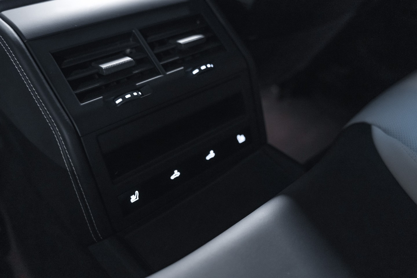 
                                                Voiture
                                                 Porsche Panamera (III.I) Turbo S E-Hybrid