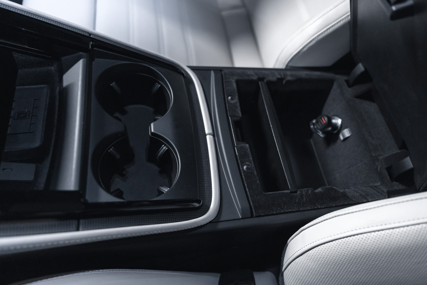 
                                                Voiture
                                                 Porsche Panamera (III.I) Turbo S E-Hybrid