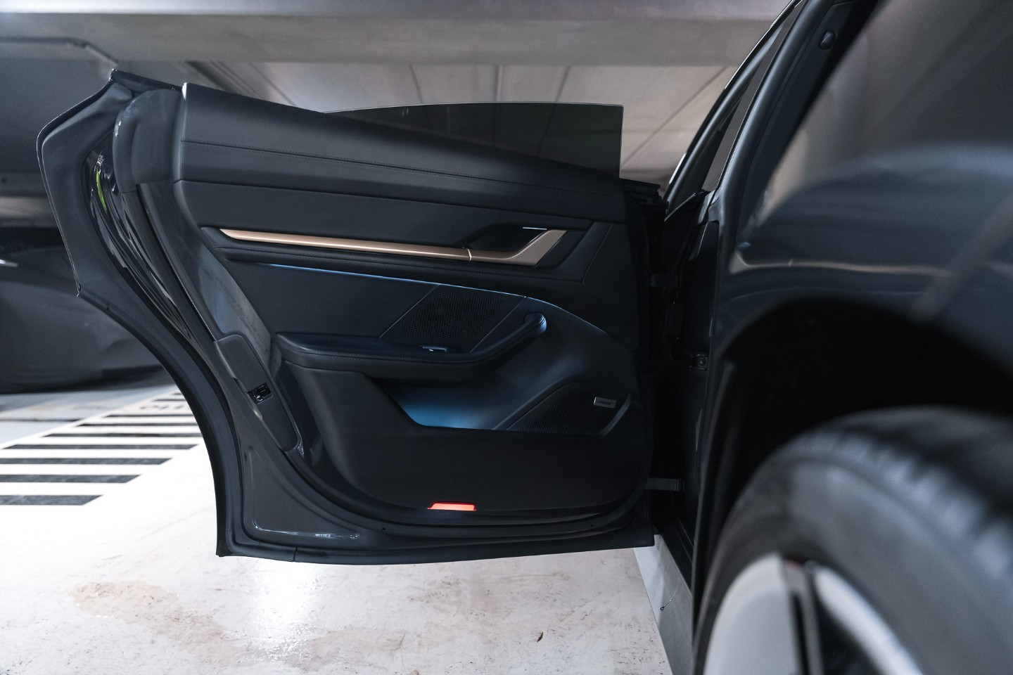 
                                                Voiture
                                                 Porsche Taycan