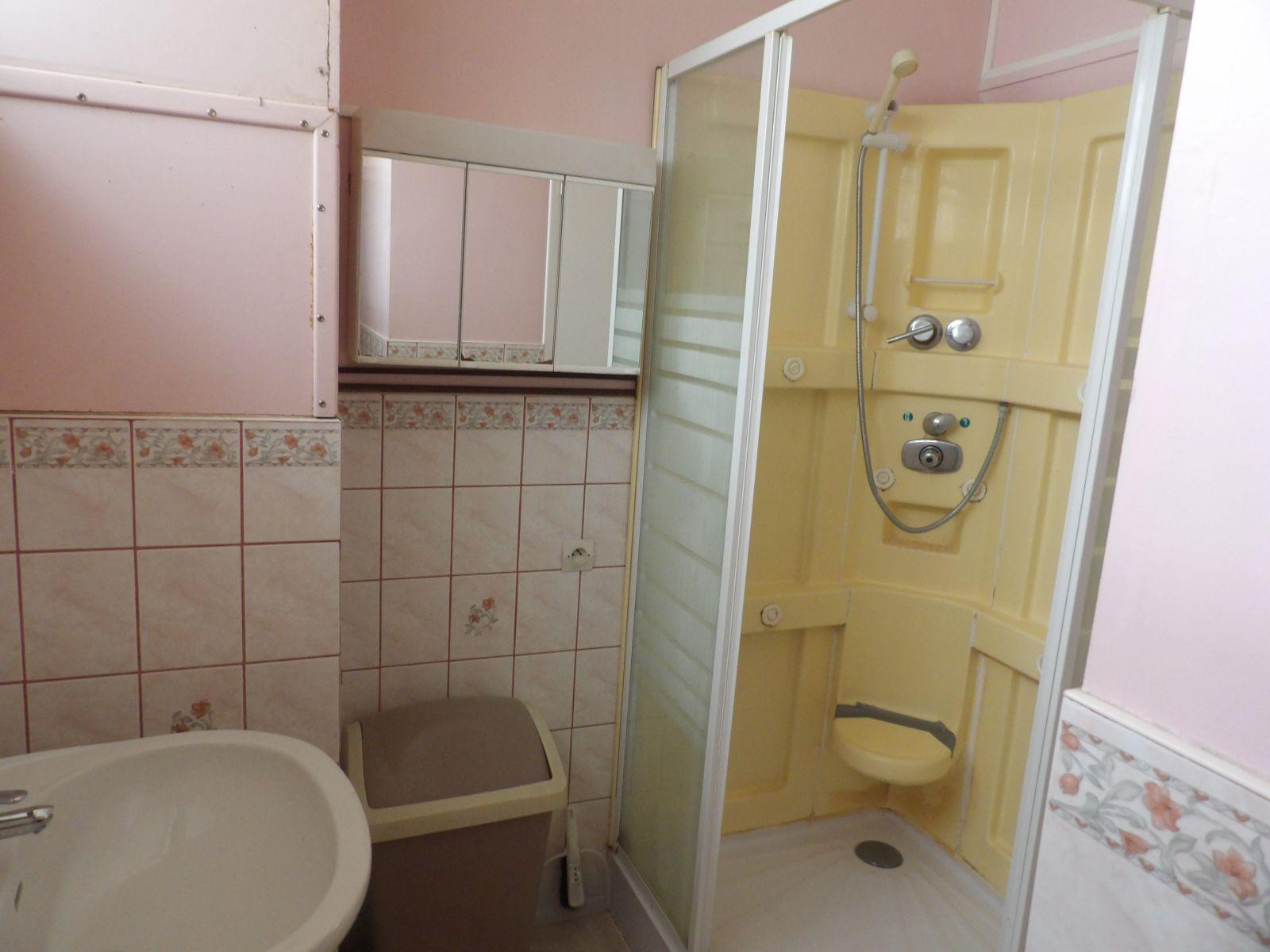 
                                                Location
                                                 Pour recherche de calme et tranquillité