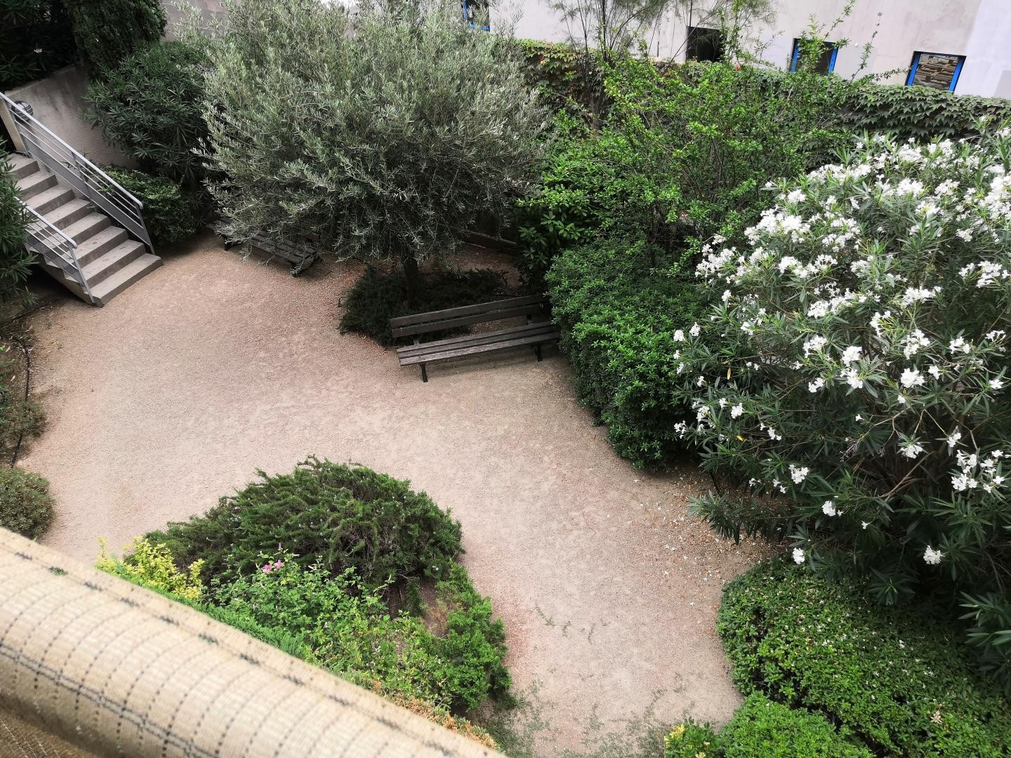 
                                                Location
                                                 Prado Blanche