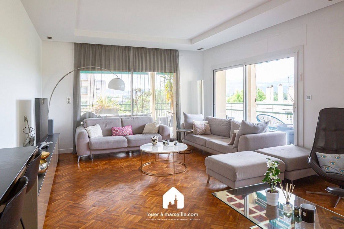 
                                                Location
                                                 Prado Ile de France