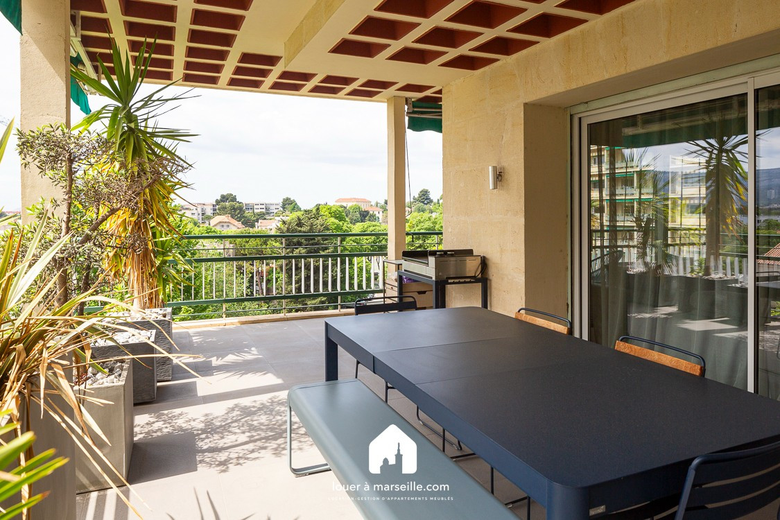 
                                                Location
                                                 Prado Ile de France