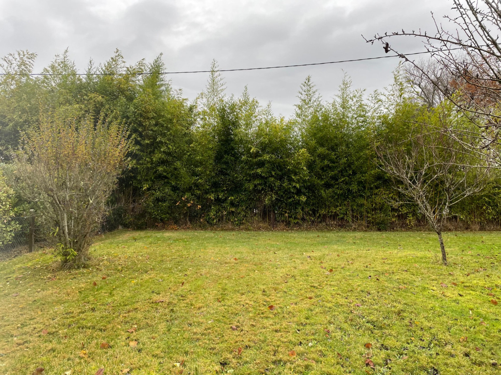 
                                                Vente
                                                 proche lac 3 ch 95m2 + garage sur terrain 850 m2