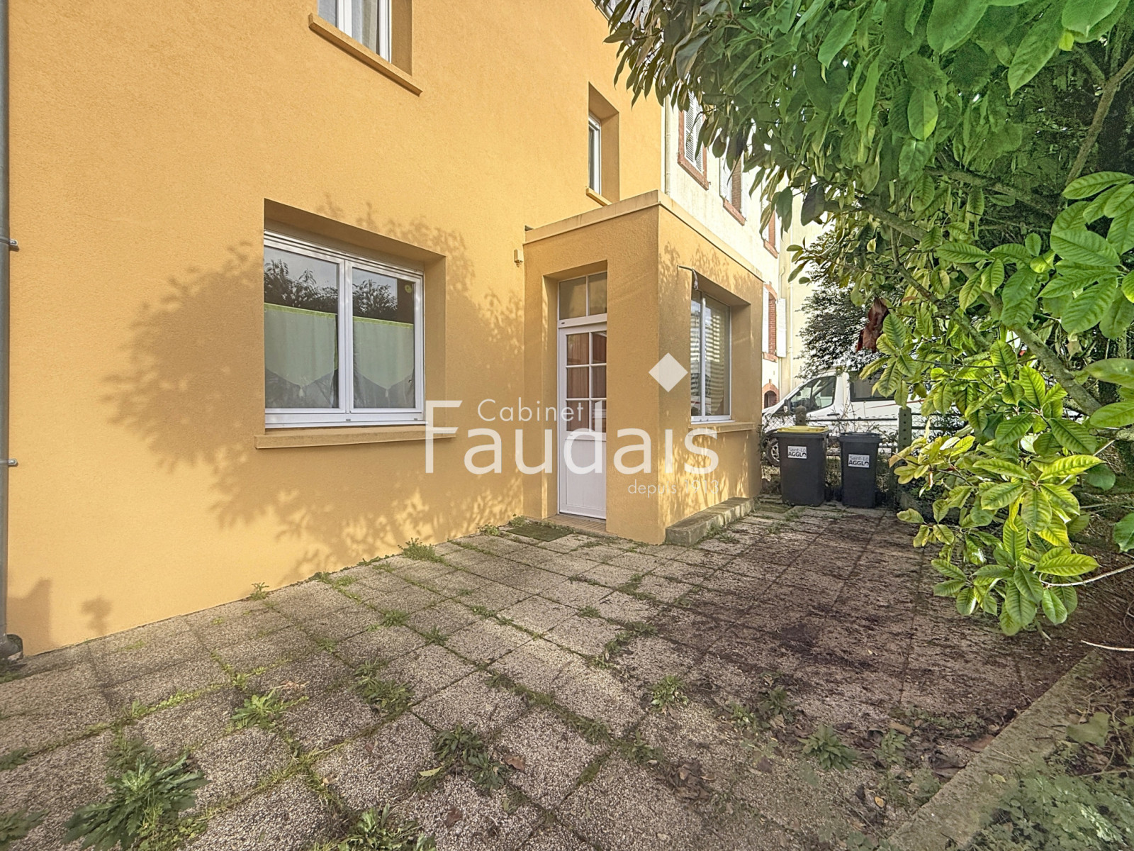 
                                                Vente
                                                 Proche SAINT LO maison de ville