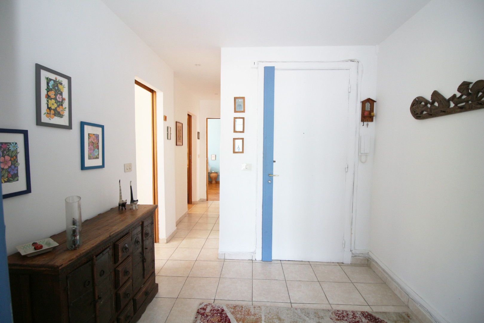 
                                                Vente
                                                 Promenade des Anglais 3 pièces a vendre Vue Mer en étage