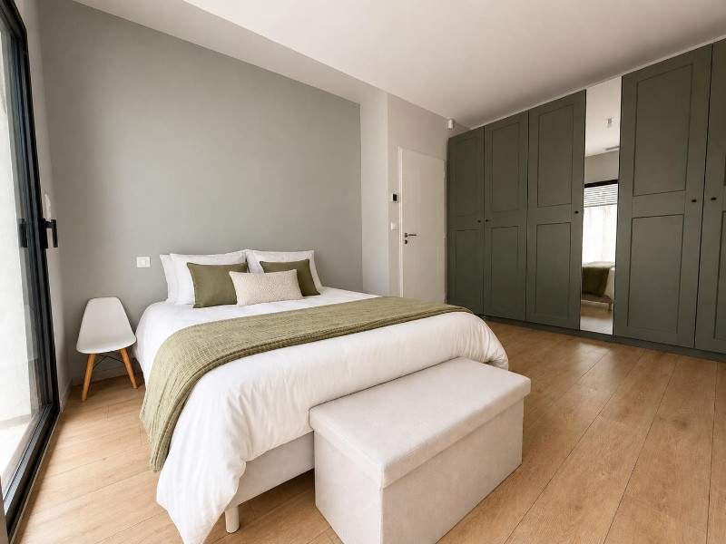 
                                                Vente
                                                 Propriété avec 2 maisons indépendantes, 2 piscines, gîte et terrain arboré – 15 min de Bergerac