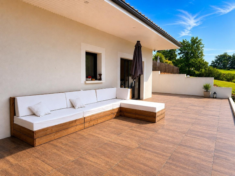 
                                                Vente
                                                 Propriété avec 2 maisons indépendantes, 2 piscines, gîte et terrain arboré – 15 min de Bergerac