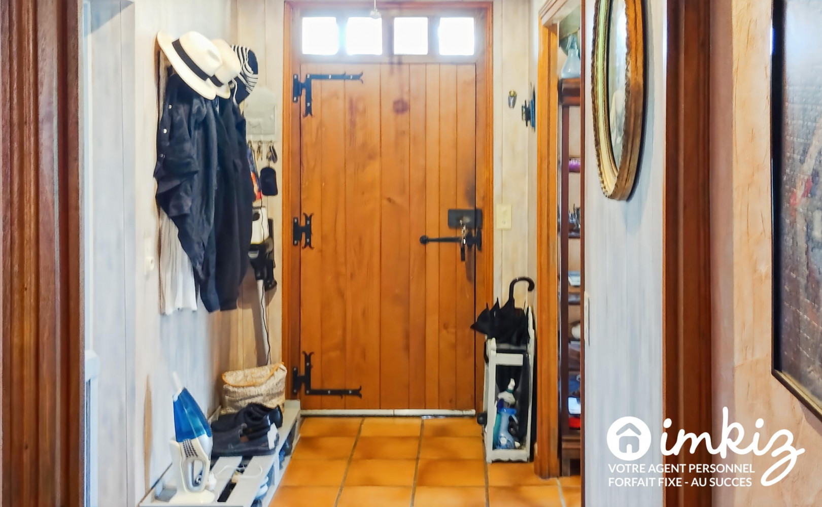 
                                                Vente
                                                 Propriété avec pigeonnier, terrain plat, annexe