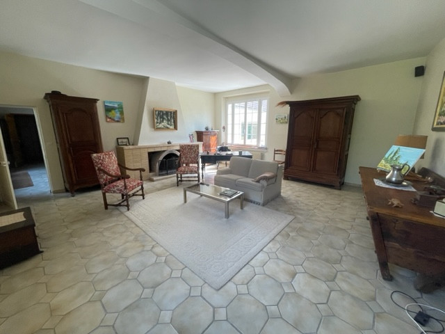 
                                                Vente
                                                 PROPRIETE AVEC PISCINE SUR 6648M² DE TERRAIN