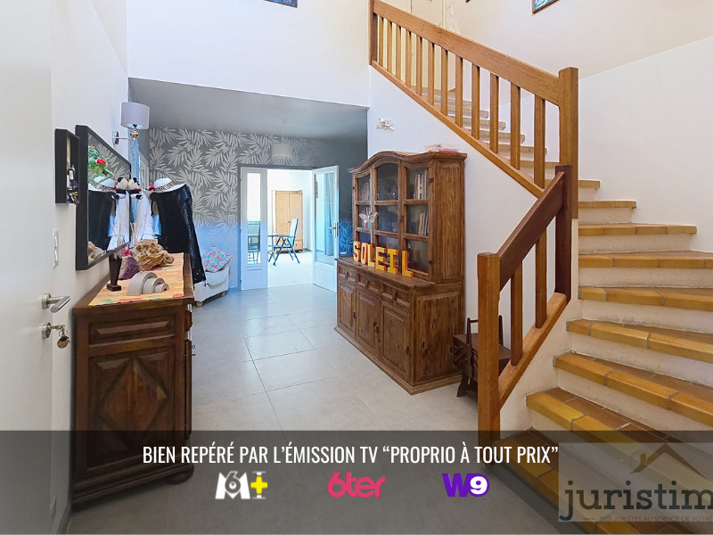 
                                                Vente
                                                 Propriété avec vue à Chateauneuf de Gadagne
