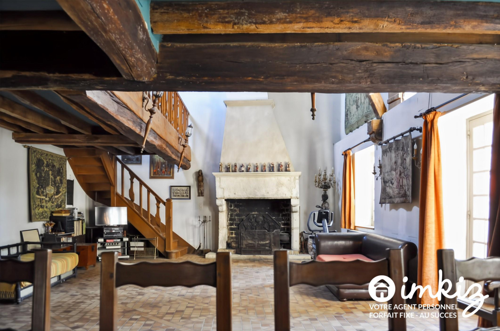 
                                                Vente
                                                 Propriété d’exception avec parc arboré