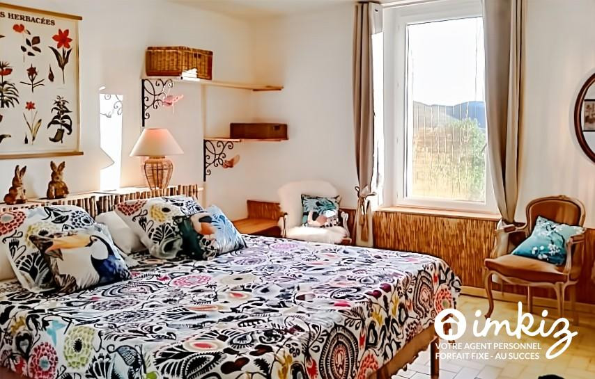 
                                                Vente
                                                 Propriété de caractère 11 pièces