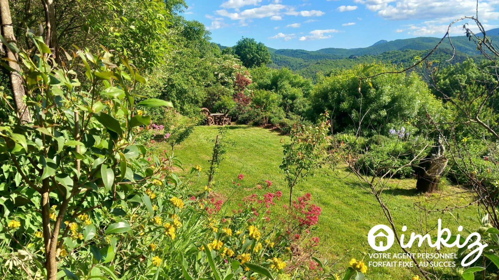 
                                                Vente
                                                 Propriété de caractère 11 pièces