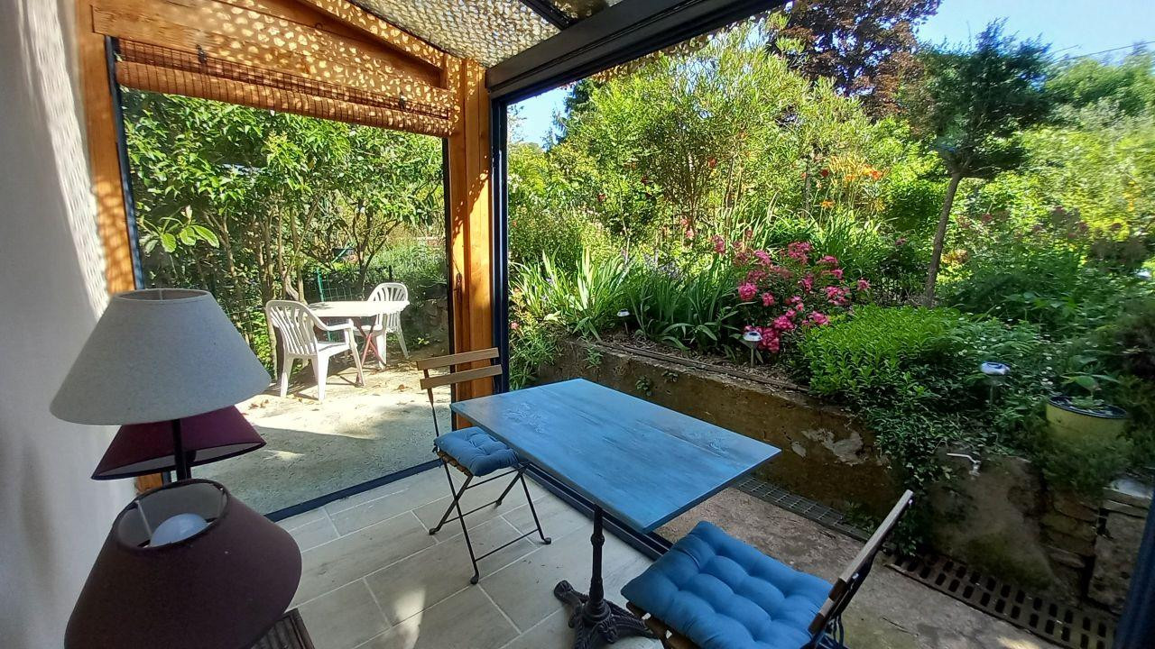 
                                                Vente
                                                 Propriété de caractère 11 pièces