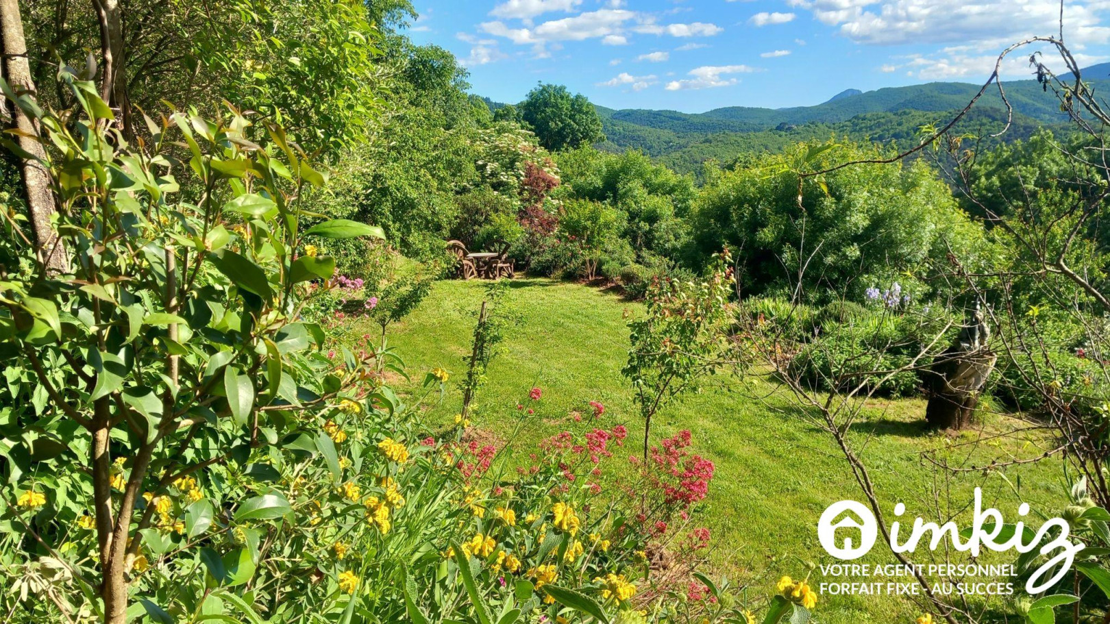 
                                                Vente
                                                 Propriété de caractère 11 pièces