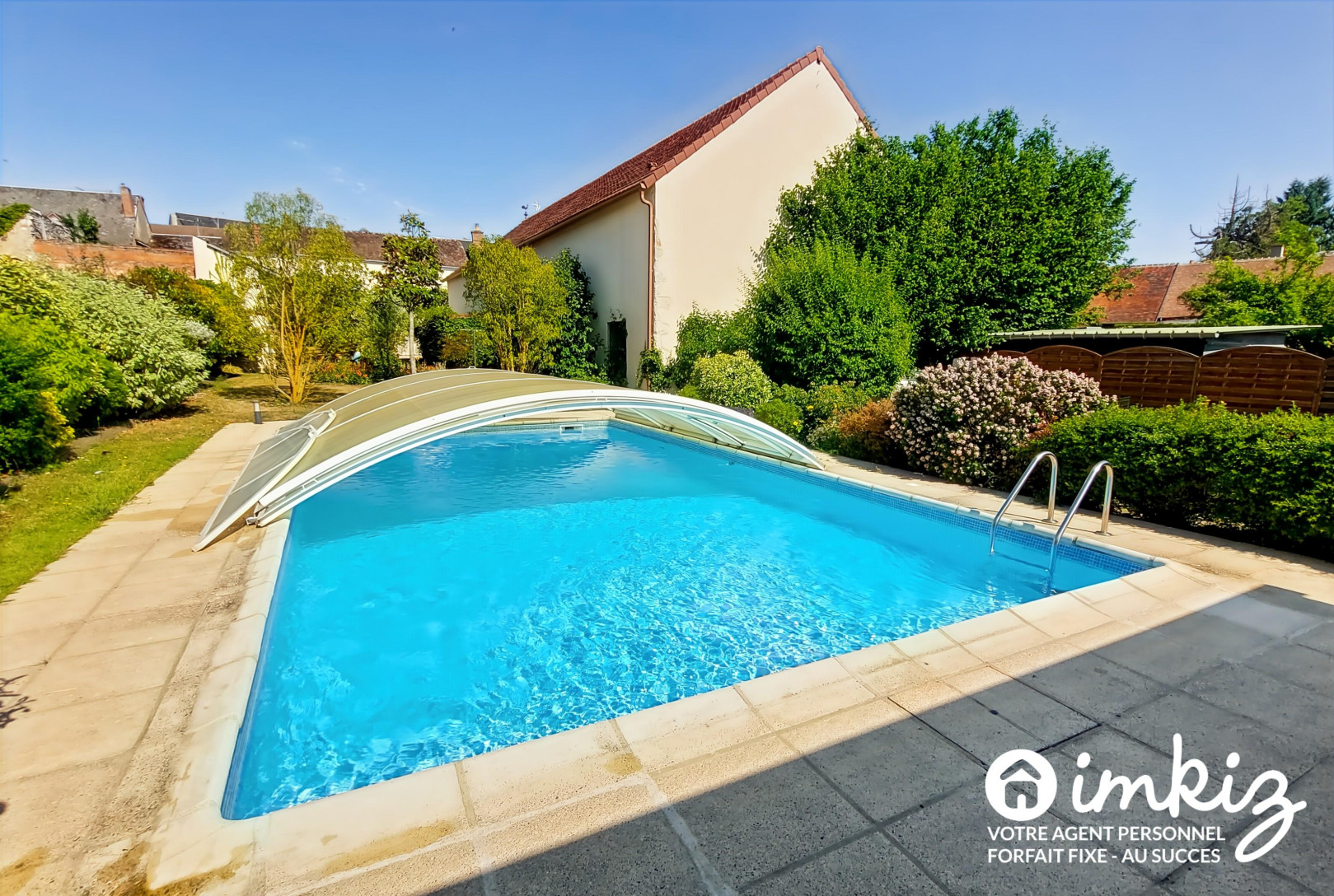 
                                                Vente
                                                 Propriété de caractère a 1h15 de Paris