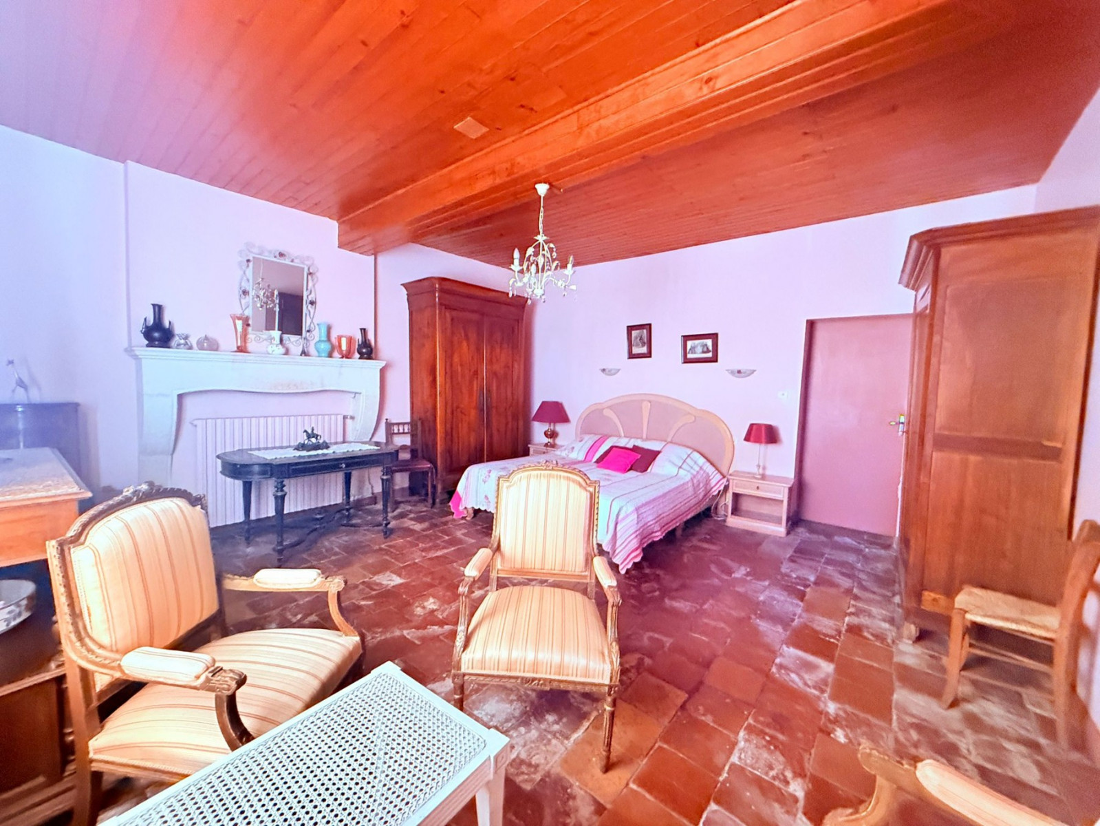 
                                                Vente
                                                 Propriété de caractère, à deux pas de Bergerac