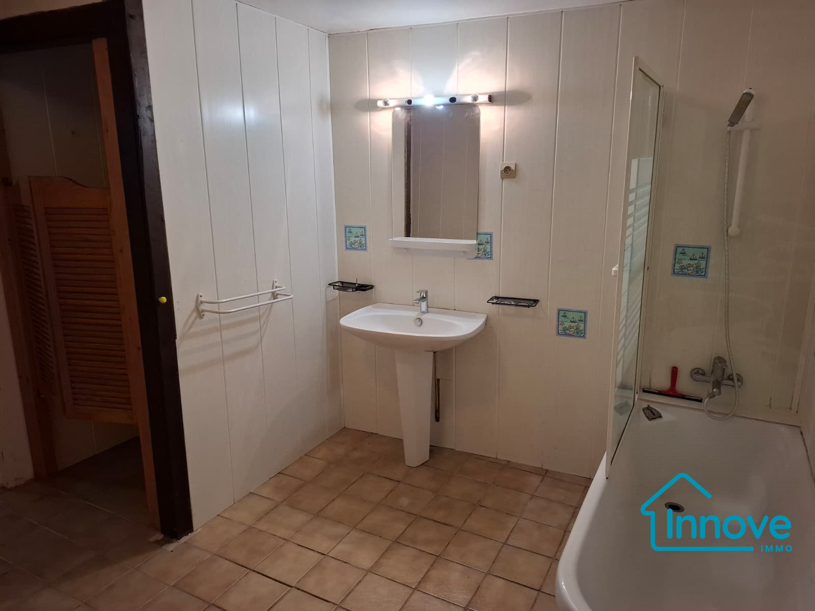 
                                                Vente
                                                 Proprieté de caractère de 600 m2 dans le Mantois-26000m2 de te