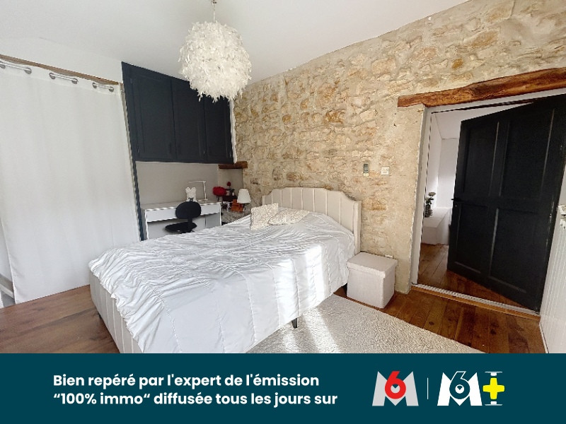 
                                                Vente
                                                 PROPRIETE DE CHARME AU PIED DU CHATEAU COMPOSE DE DEUX HABITATIONS ET DEPENDANCES AVEC PISCINE