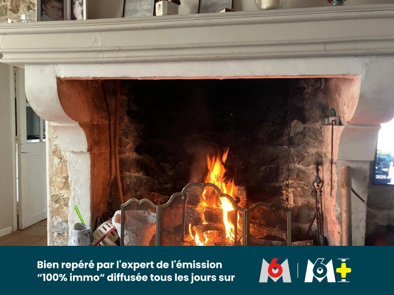 
                                                Vente
                                                 PROPRIETE DE CHARME AU PIED DU CHATEAU COMPOSE DE DEUX HABITATIONS ET DEPENDANCES AVEC PISCINE