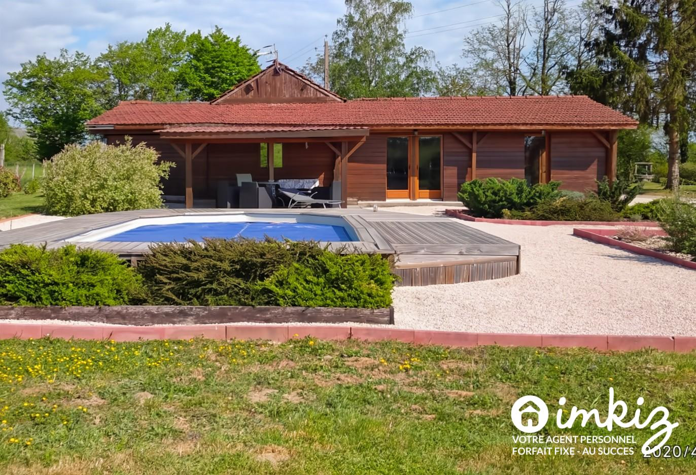 
                                                Vente
                                                 Propriété de charme avec piscine et dépendance