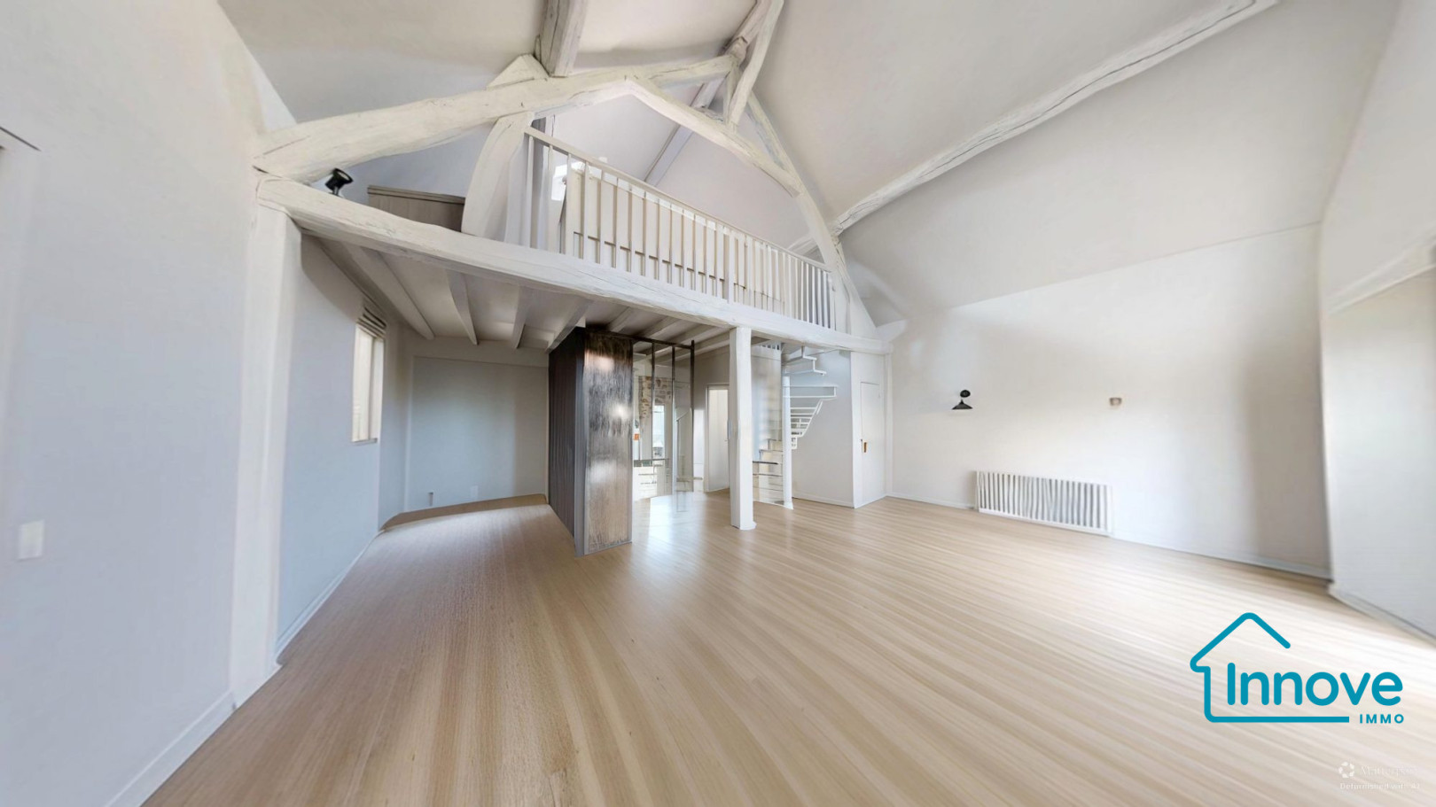 
                                                Vente
                                                 Propriété de prestige avec maison d'amis sur parc constructibl