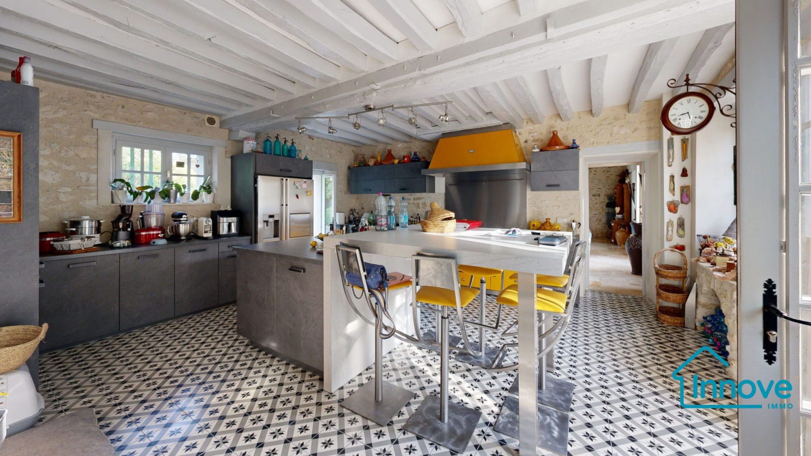 
                                                Vente
                                                 Propriété de prestige avec maison d'amis sur parc constructibl