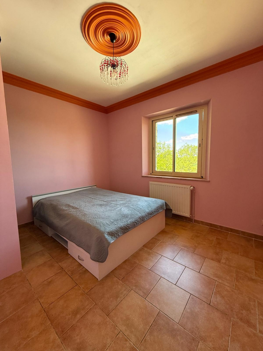 
                                                Vente
                                                 Propriété en  pierre 150m2 vu panoramique
