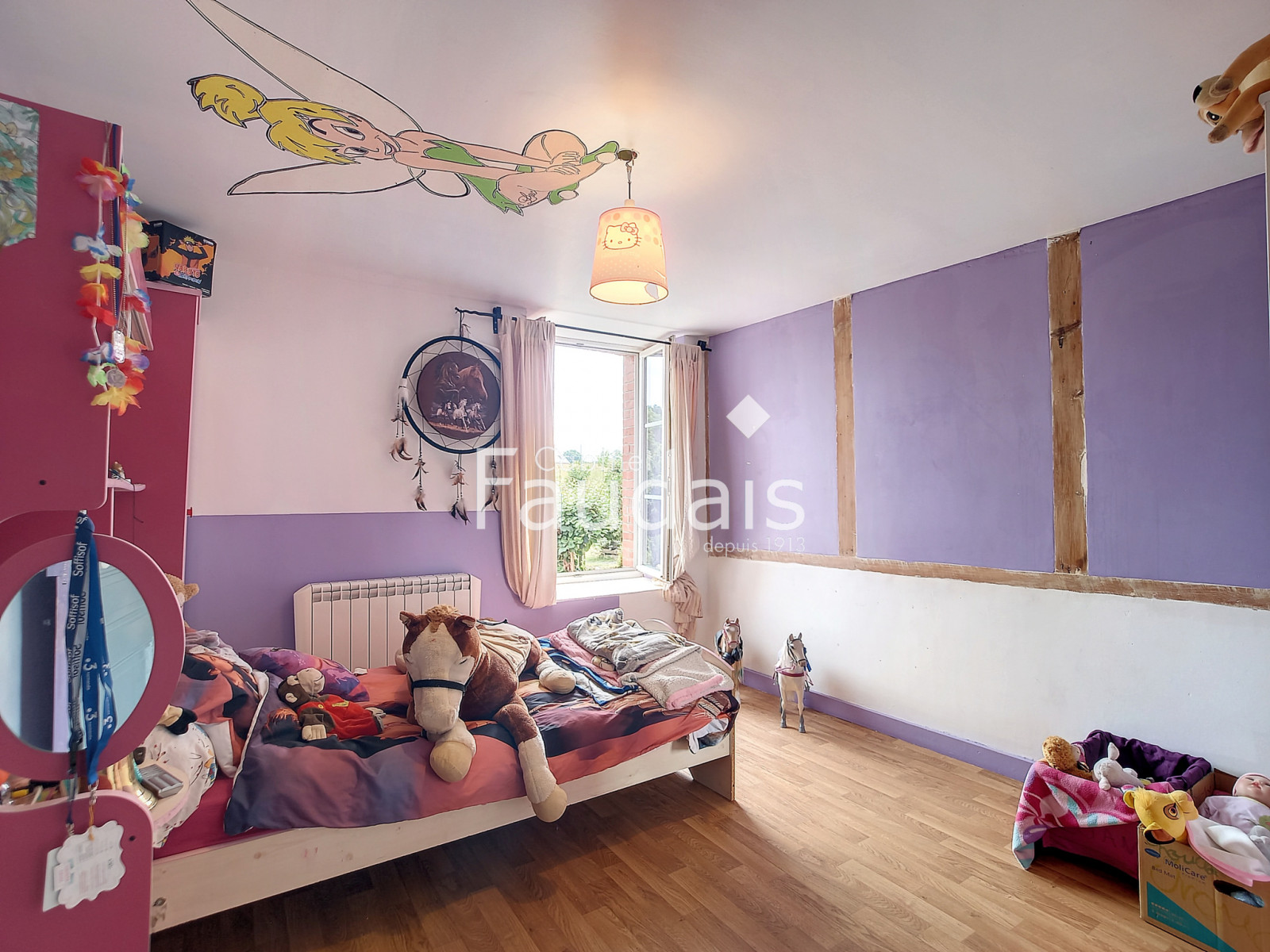 
                                                Vente
                                                 Propriété en pierre 6 pièces avec 1,4 hectares de terrain