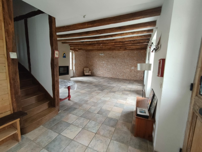 
                                                Vente
                                                 PROPRIETE LOTOISE SUR 1HA4 DE TERRAIN + GITES