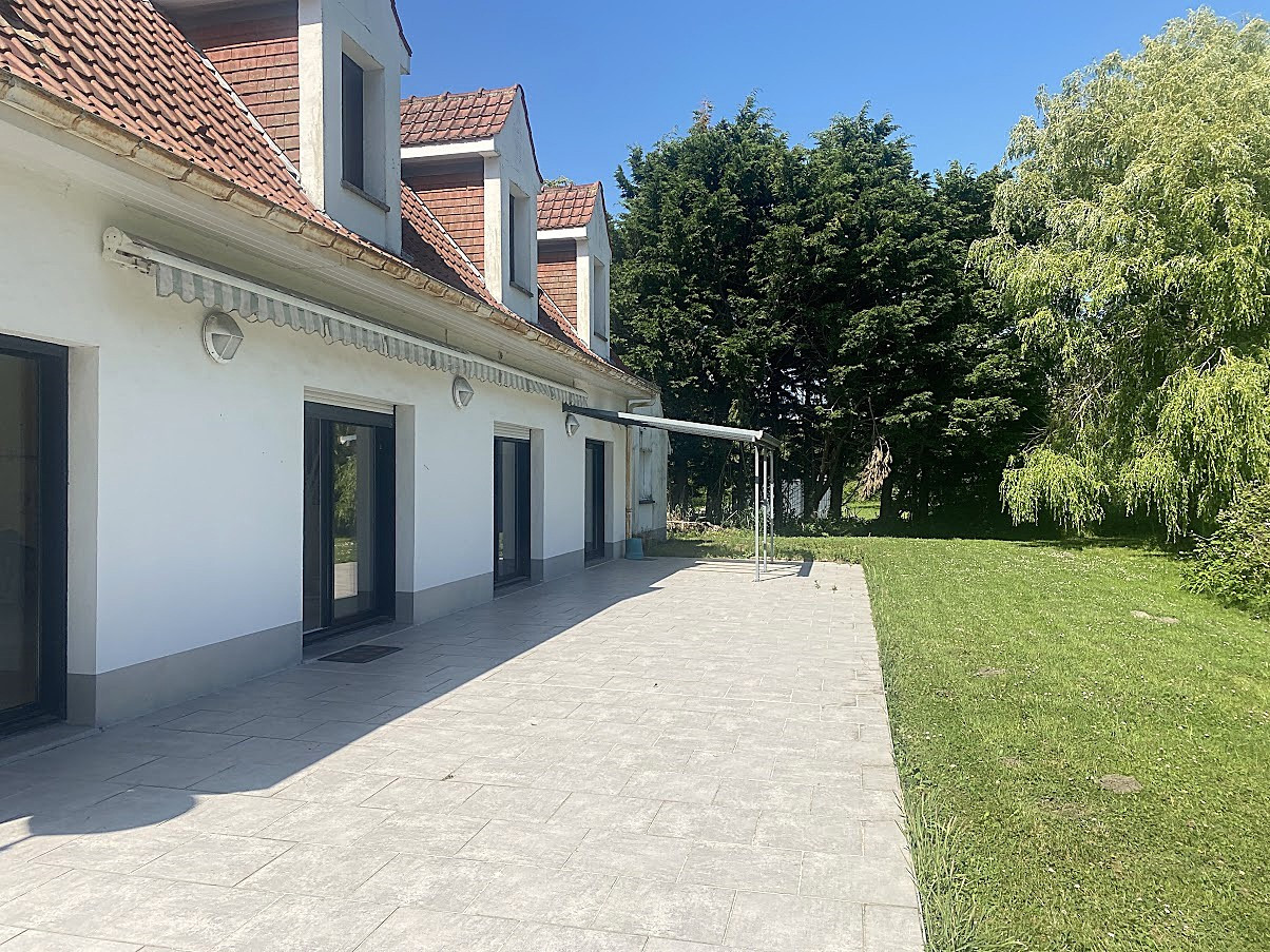 
                                                Vente
                                                 Propriété proche du Touquet dans un cadre naturel
