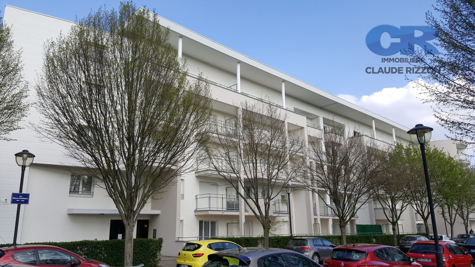 
                                                Vente
                                                 PROVENCAL - F2A loué à vendre
