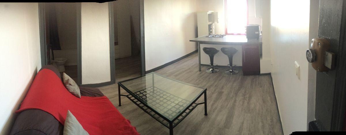 
                                                Location
                                                 Prox. Centre F2 chambre séparée, meublé 34m2