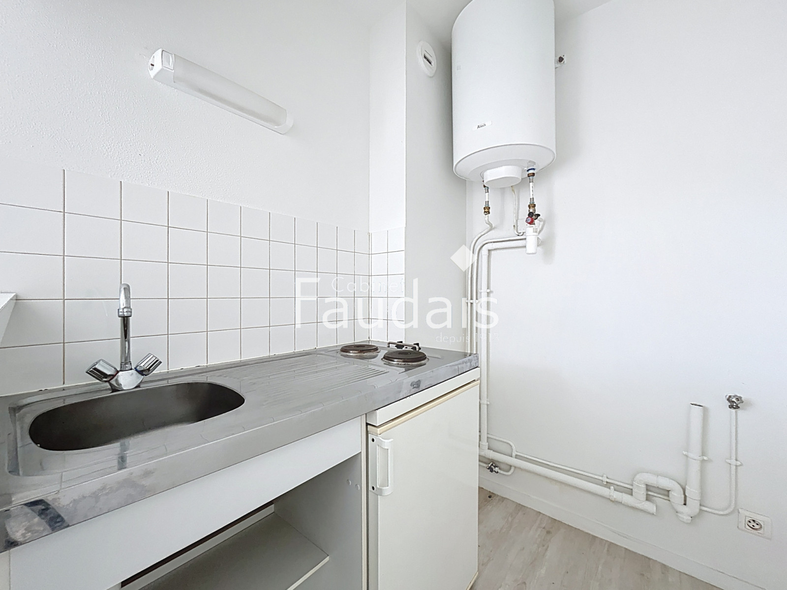 
                                                Location
                                                 Proximité lycées/IUT/écoles du BON SAUVEUR