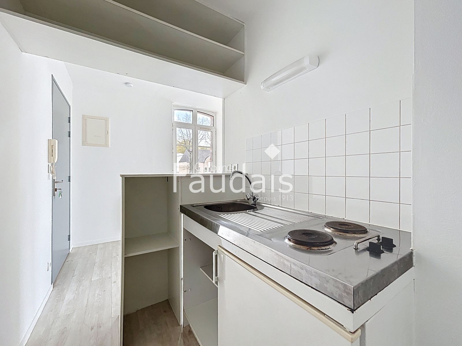 
                                                Location
                                                 Proximité lycées/IUT/écoles du BON SAUVEUR