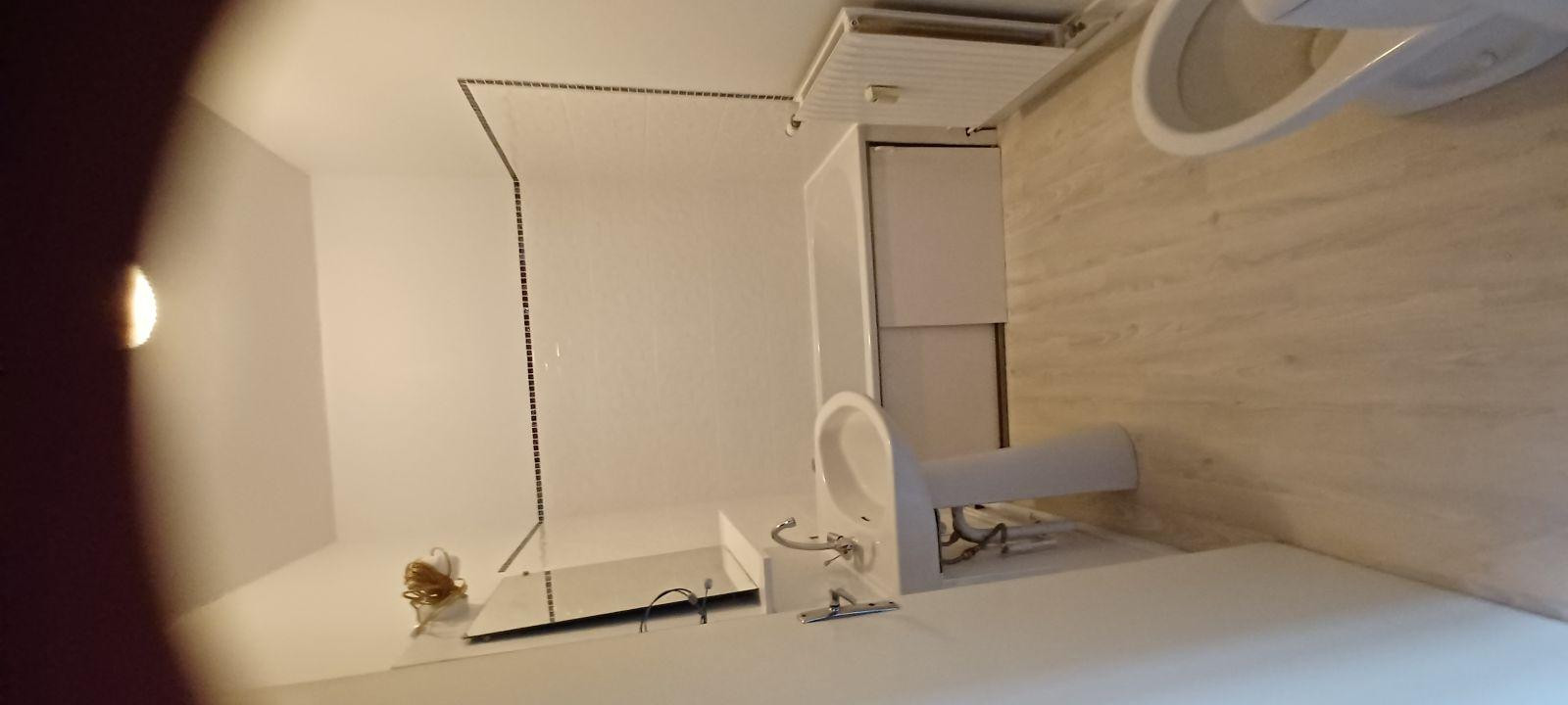 
                                                Location
                                                 PROXIMITE TRANSPORTS
RESIDENCE CALME
