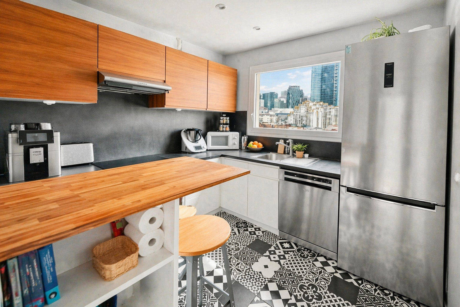 
                                                Vente
                                                 Puteaux Bellini – 3 pièces traversant de 64 m², dernier étage, balcon, parking, cave, vue Tour Eiffel