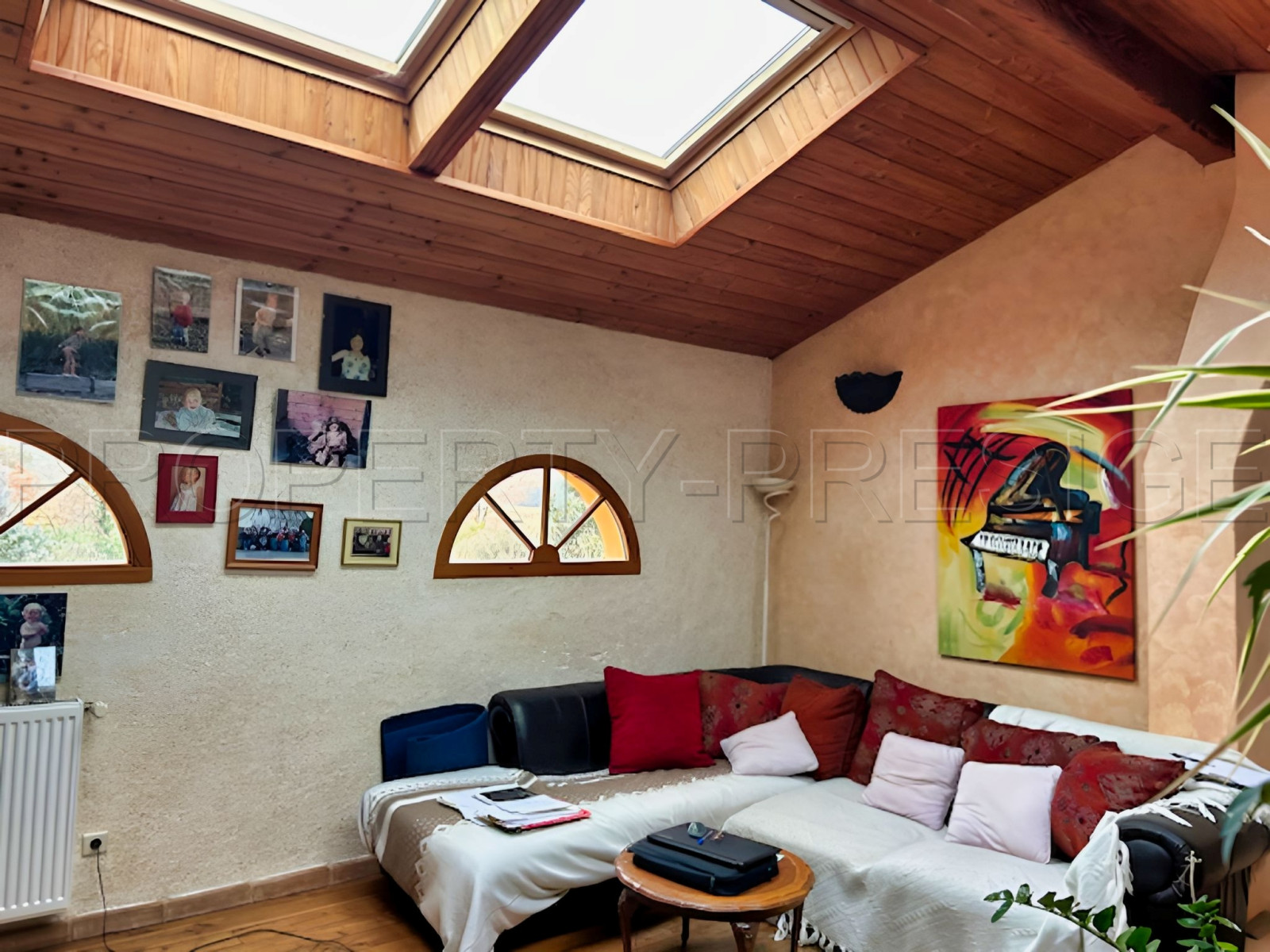 
                                                Vente
                                                 PYRENEES ORIENTALES DOMAINE ARBORICOLE 10.5 HA